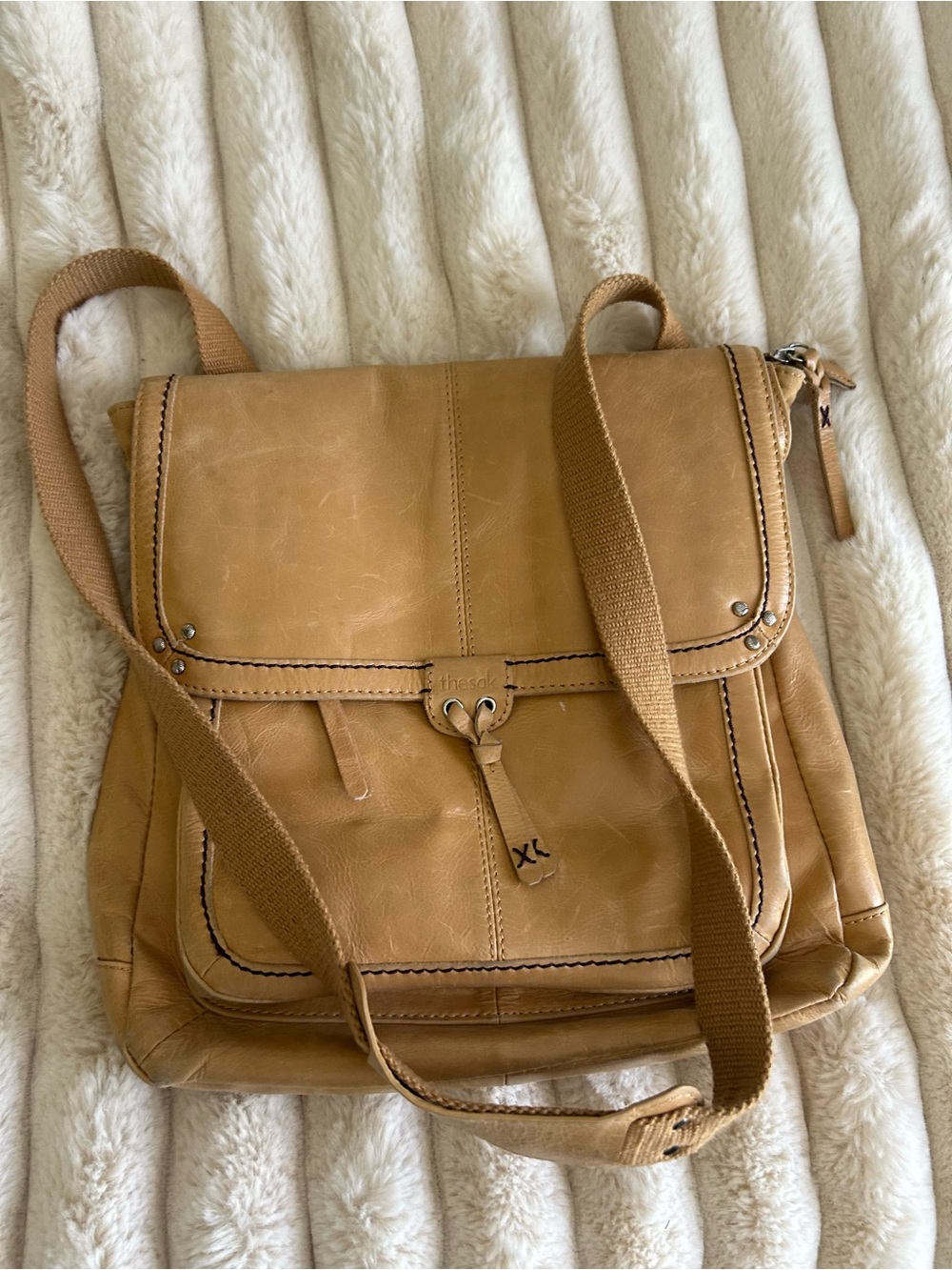 THE SAK  Tan Leather Flap Crossbody Bag